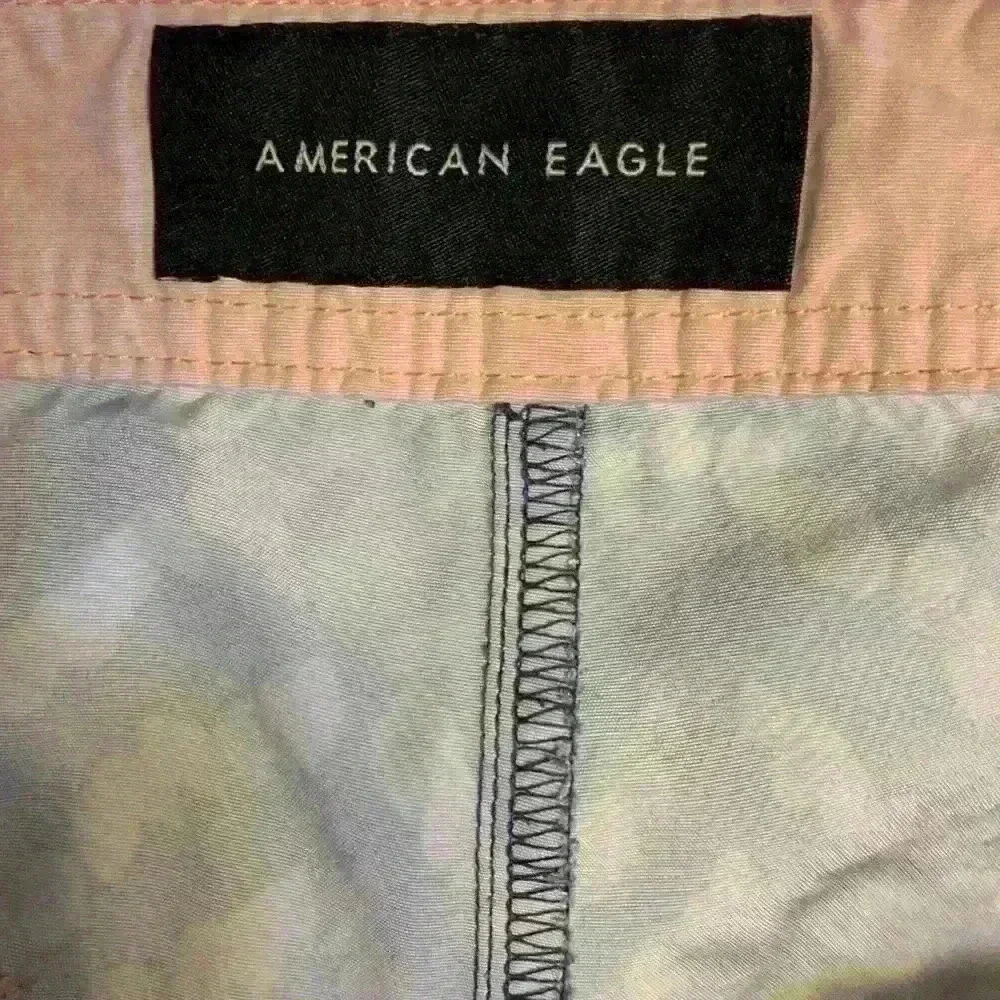American Eagle blue chevron Men’s swim trunks sz S beach vacation resort wear - Picture 6 of 7